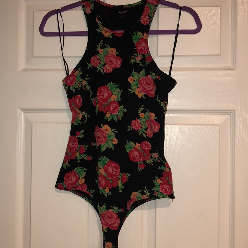 guess rose bodysuit